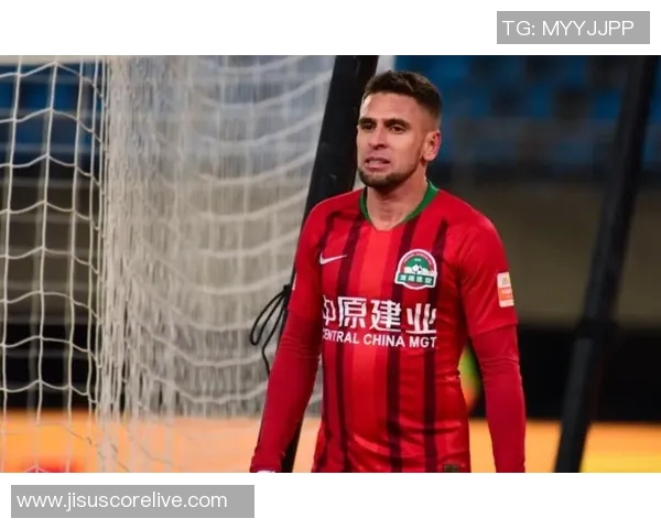 中超赛场巴萨小胜马竞引发争议判罚全场沸腾瞬间回顾