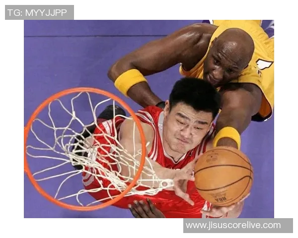 姚明传奇时刻回顾：从篮球巨星到国际体育文化使者的辉煌历程