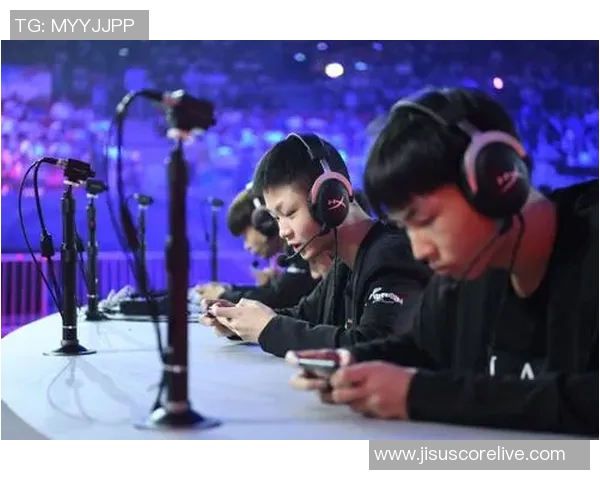 王者荣耀赛事分析：深度解析FPX战队的游戏节奏与策略运用