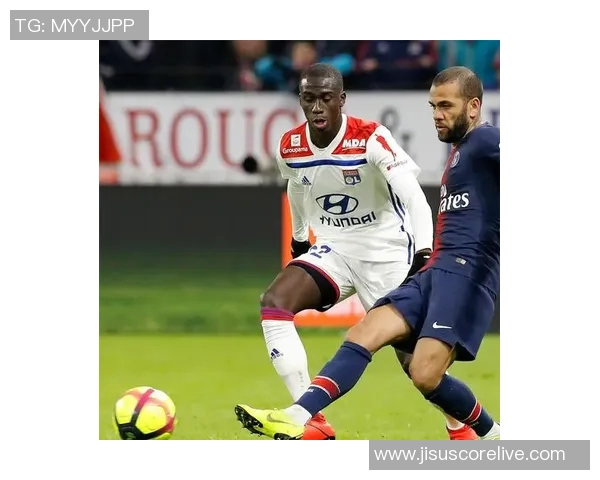 德甲精彩对决里昂绝杀巴黎圣日耳曼全场沸腾瞬间回顾