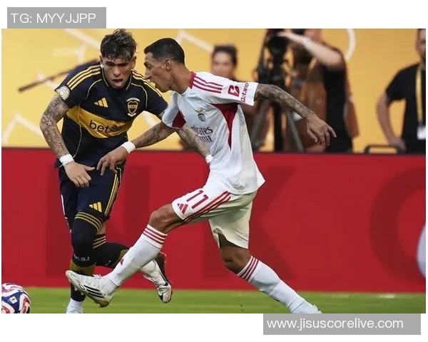 欧联杯冷门之战那不勒斯小胜热刺红牌事件引发全场热议