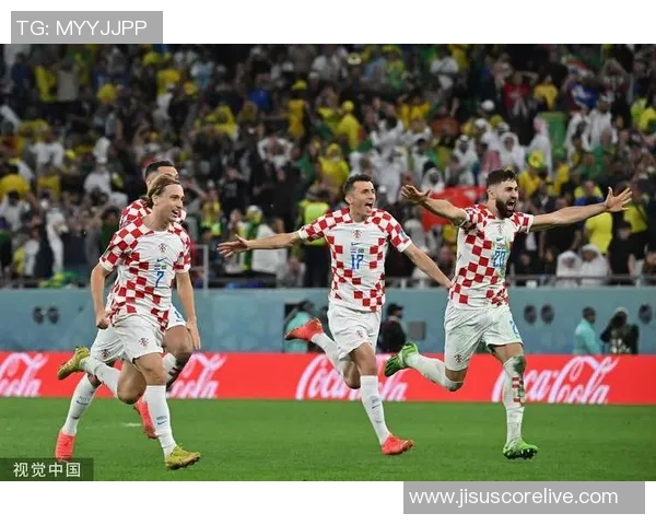 世界杯激战巴萨逆转拜仁点球大战引发全场狂欢与转会传闻交织