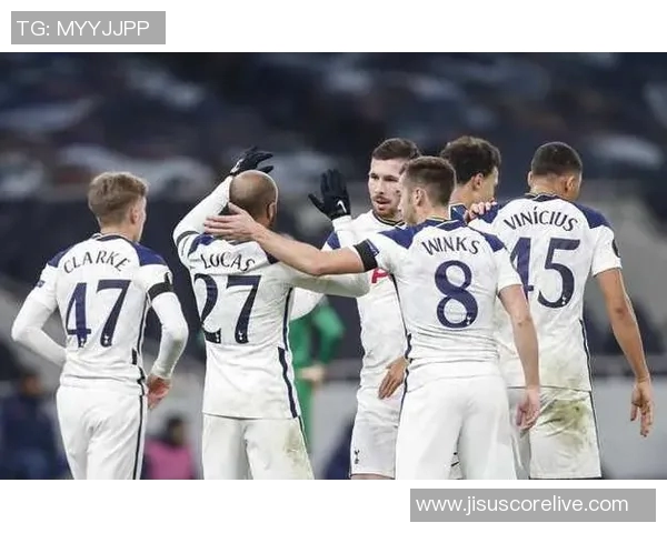 热刺大胜里昂5-1红牌争议引发全场热议与激情