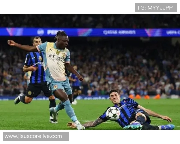 国米与巴萨友谊赛战平点球大战激烈引发全场热烈反响