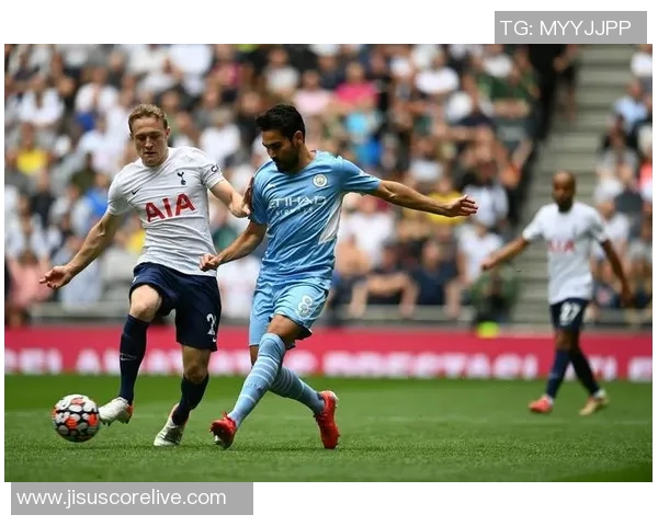 国米逆转热刺友谊赛激战四三绝杀时刻引发全场狂欢